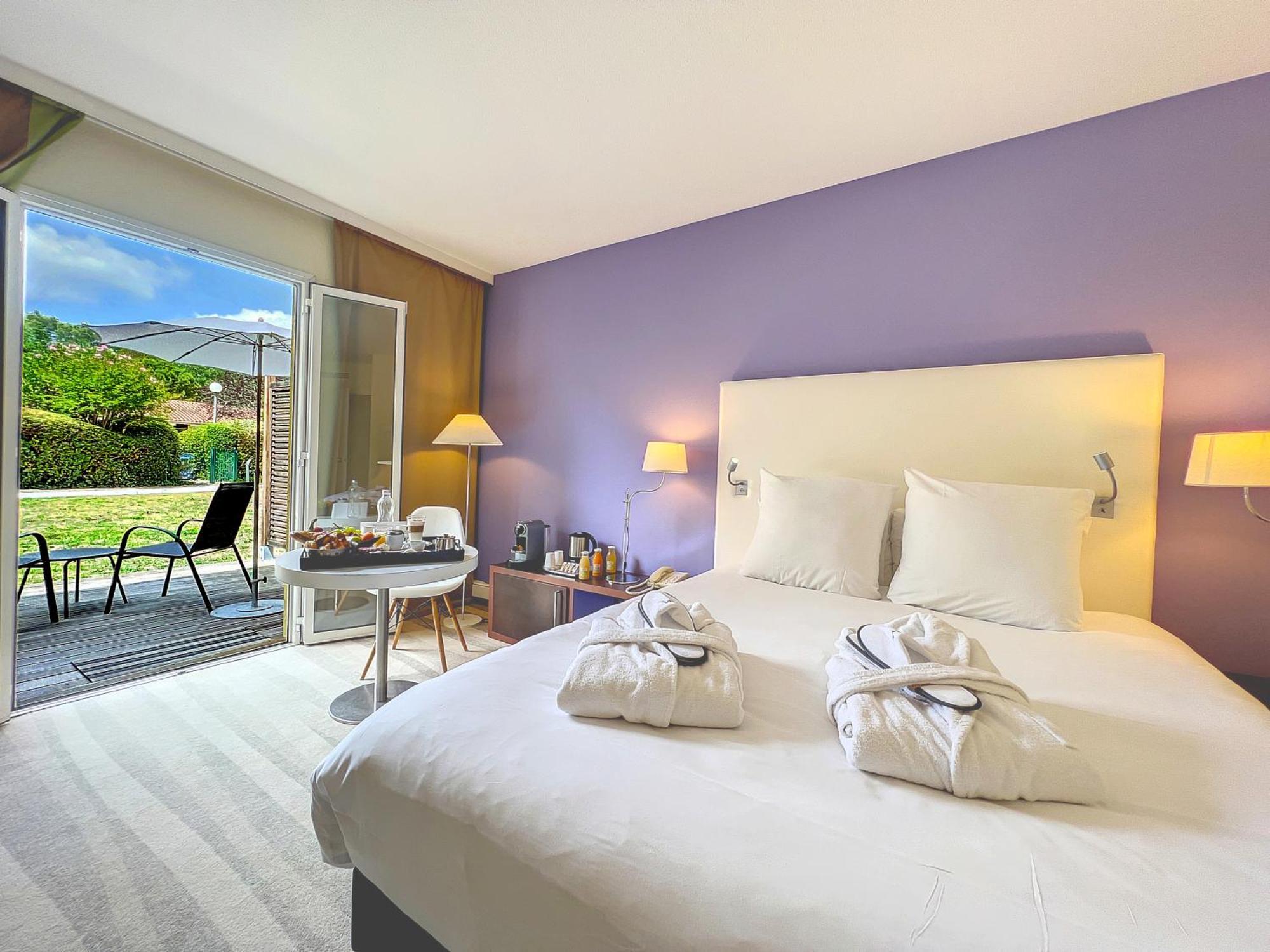 Hotel Mercure Antibes Sophia Antipolis 4*