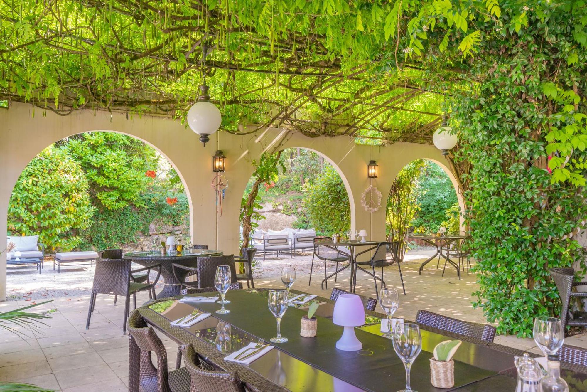 Hotel Mercure Antibes Sophia Antipolis 4*