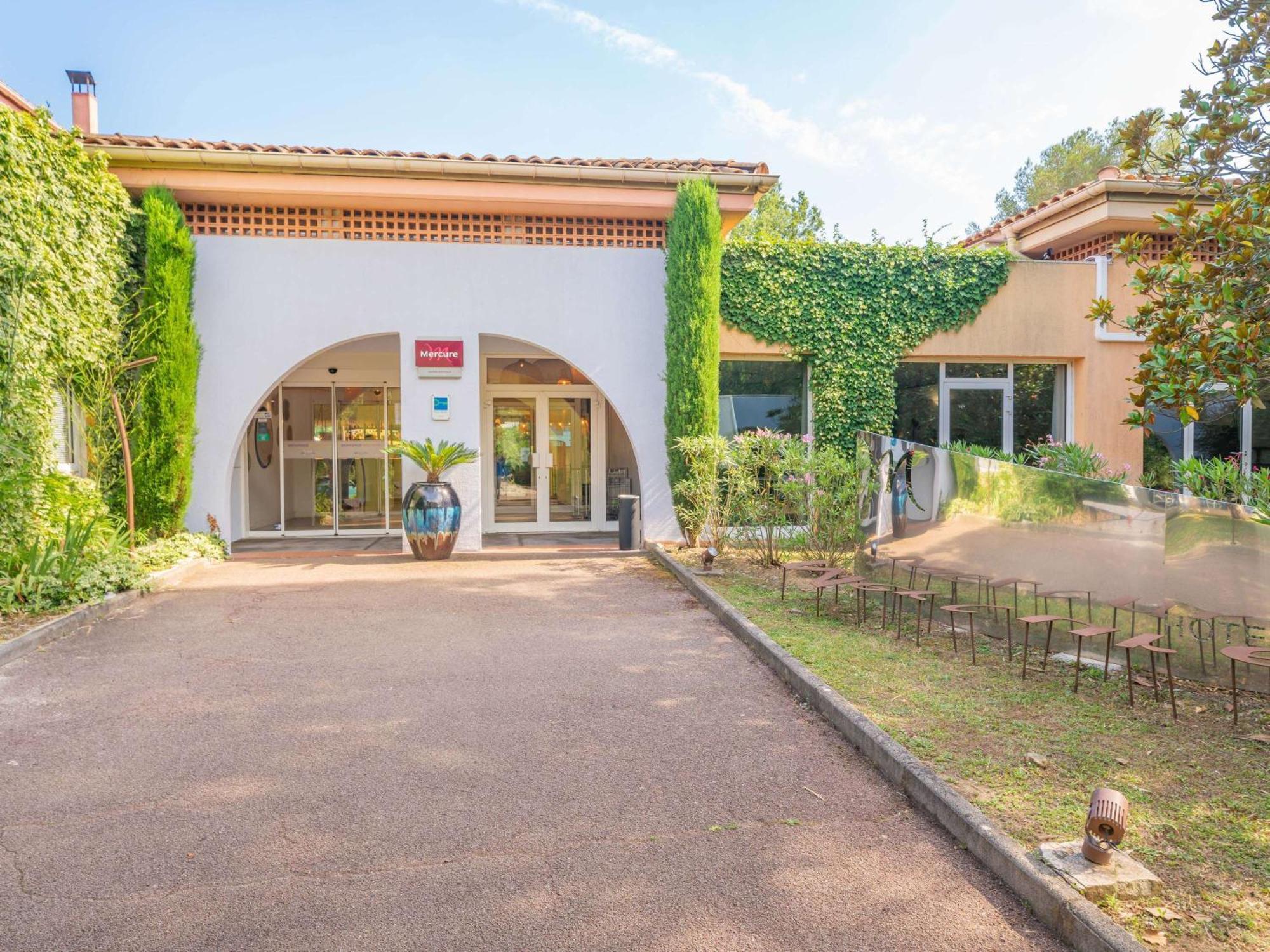 Mercure Antibes Sophia Antipolis 4*